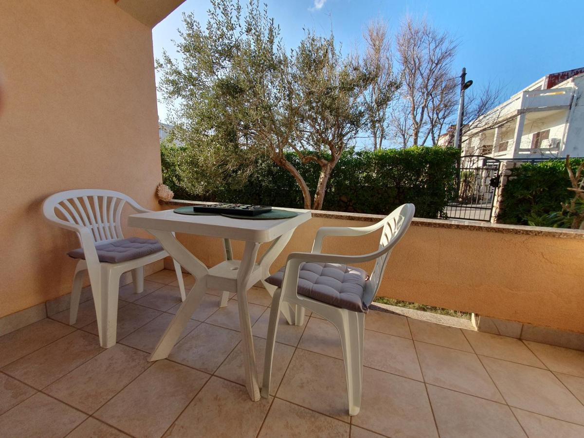 Olive Garden Pag Apartment