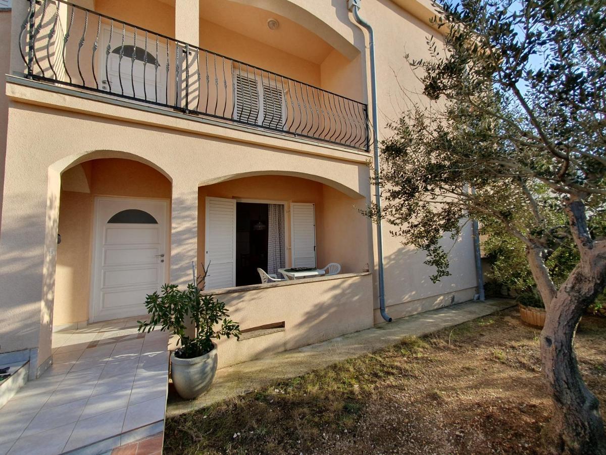 Olive Garden Pag Apartment Pag Town