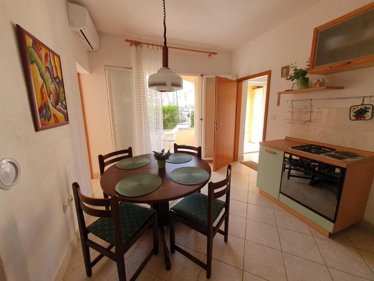 Olive Garden Pag Apartment Pag Town