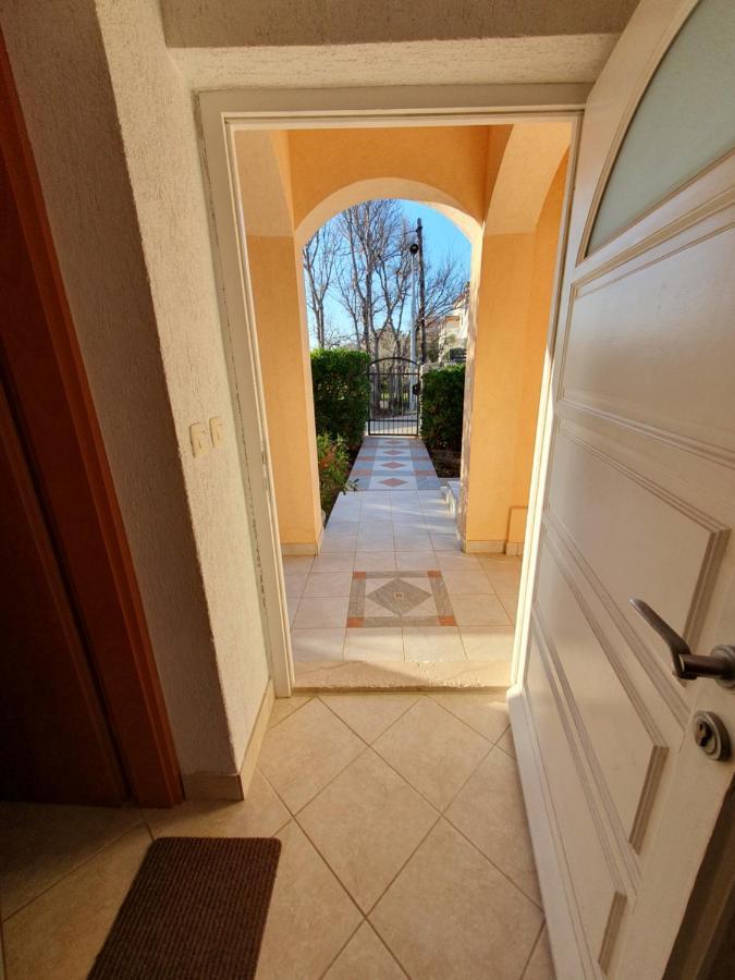 Olive Garden Pag Apartment *